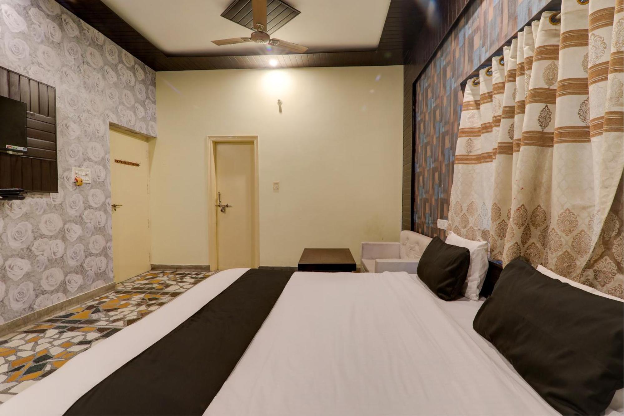 Hotel O Flagship Adbhut Moment Hotel Varanasi Luaran gambar