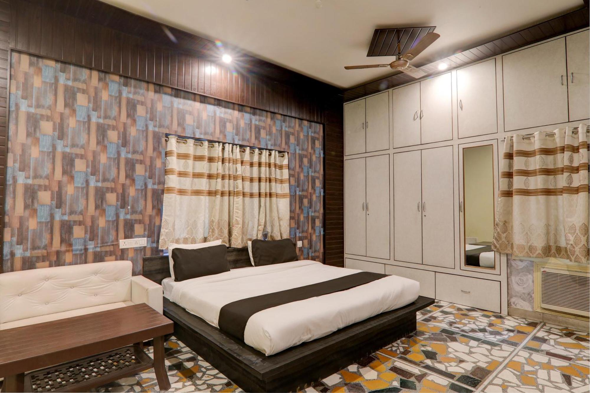 Hotel O Flagship Adbhut Moment Hotel Varanasi Luaran gambar