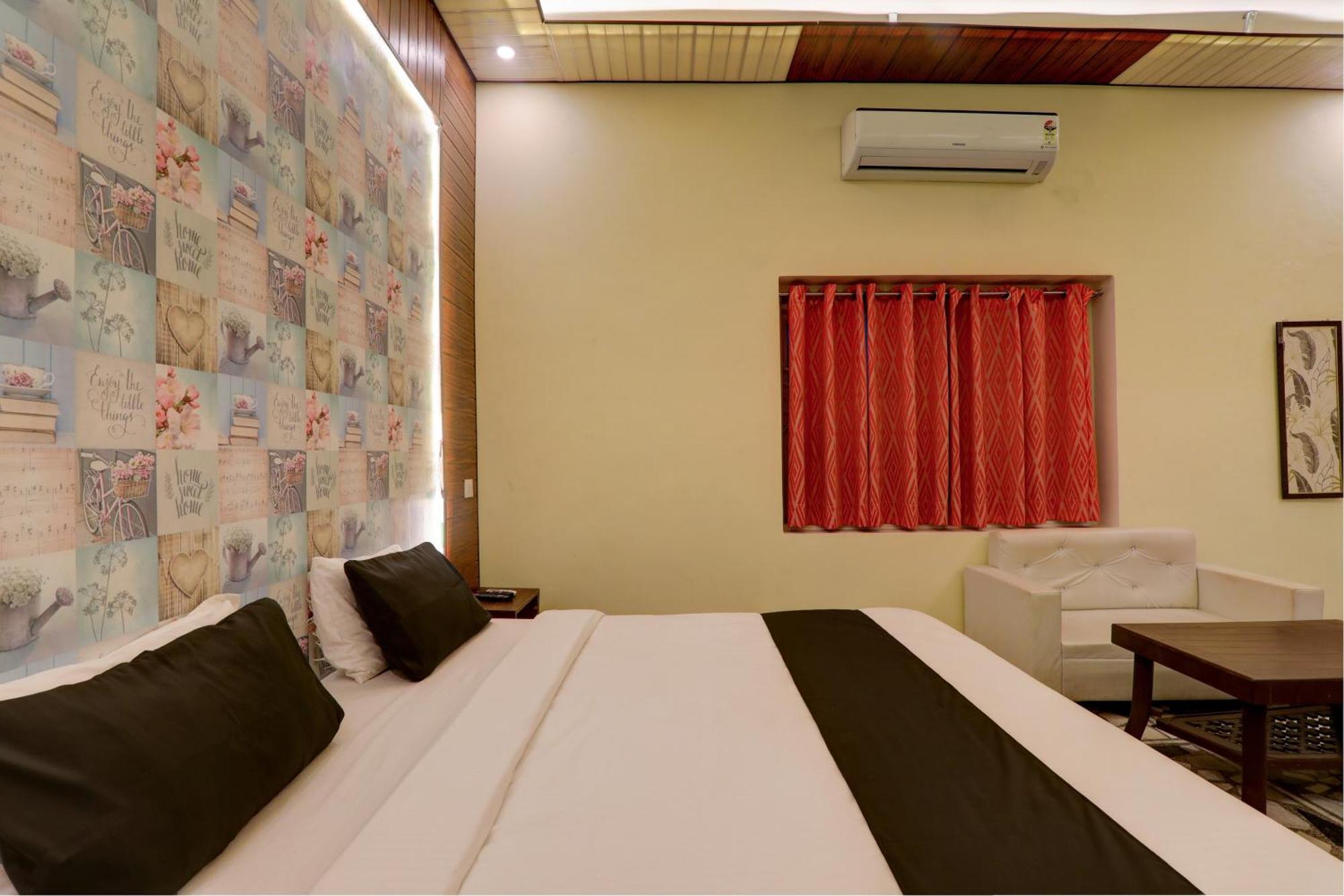 Hotel O Flagship Adbhut Moment Hotel Varanasi Luaran gambar